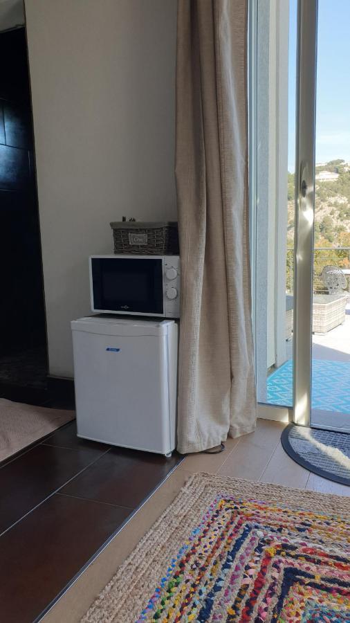 Bed and Breakfast Les Terrasses Des Anthenors Ensues-la-Redonne Esterno foto