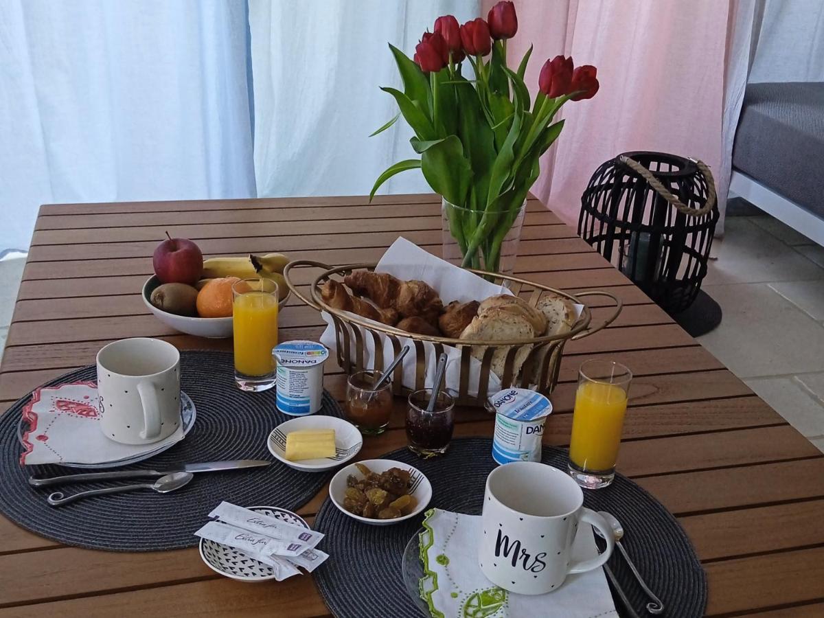 Bed and Breakfast Les Terrasses Des Anthenors Ensues-la-Redonne Esterno foto