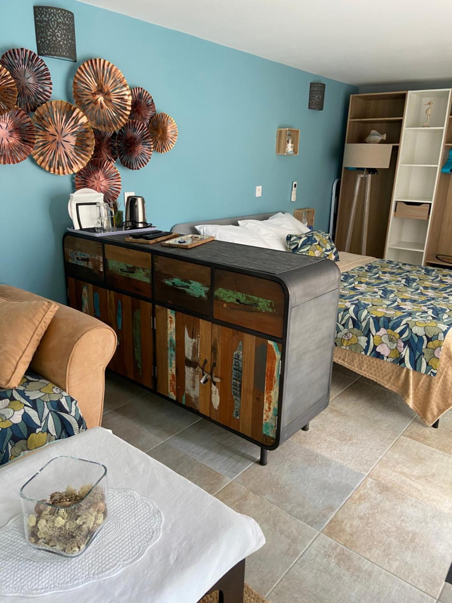 Bed and Breakfast Les Terrasses Des Anthenors Ensues-la-Redonne Esterno foto