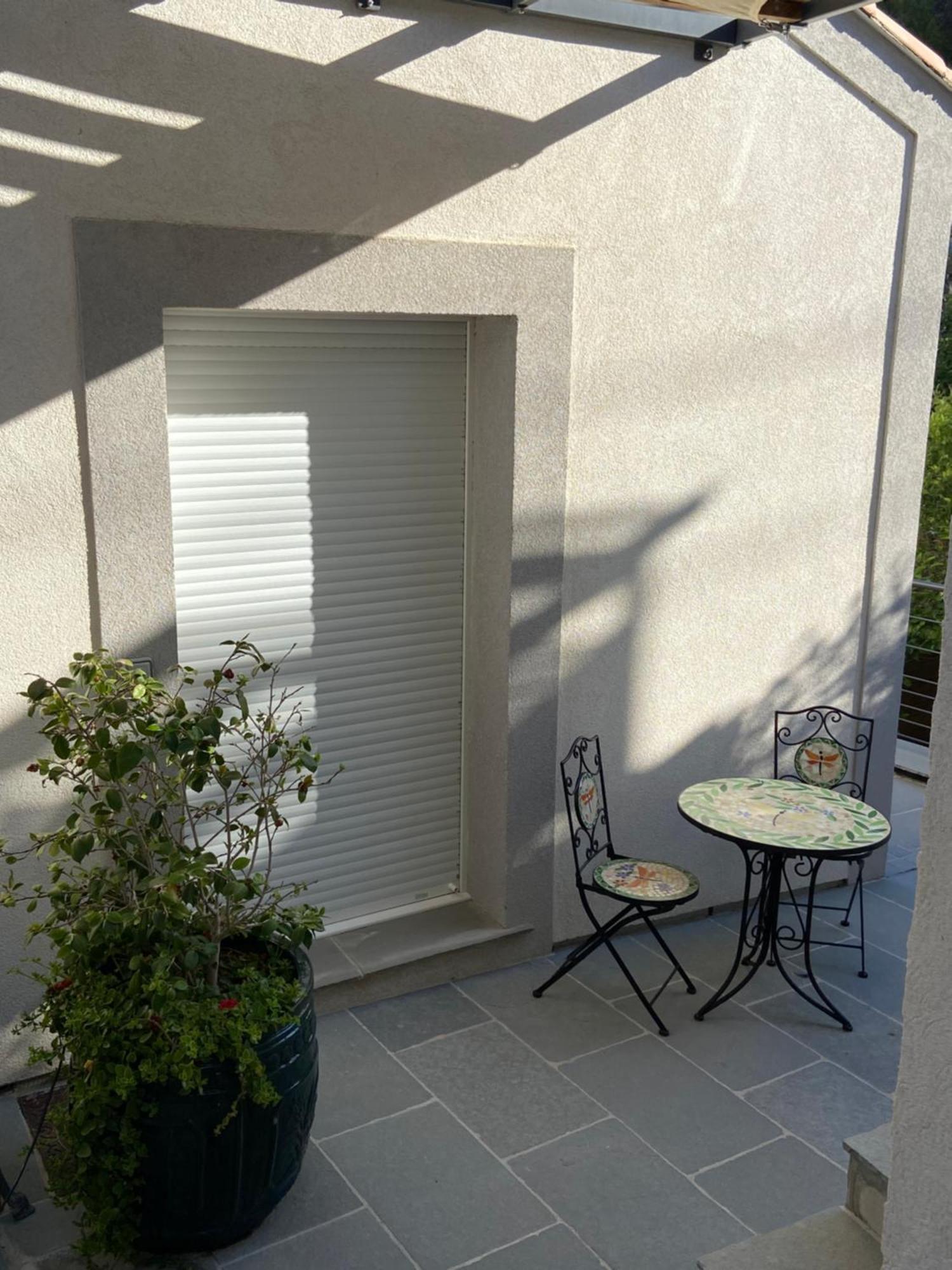 Bed and Breakfast Les Terrasses Des Anthenors Ensues-la-Redonne Esterno foto