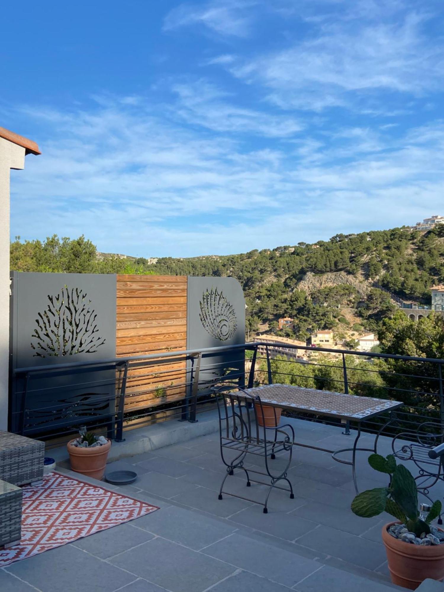 Bed and Breakfast Les Terrasses Des Anthenors Ensues-la-Redonne Esterno foto